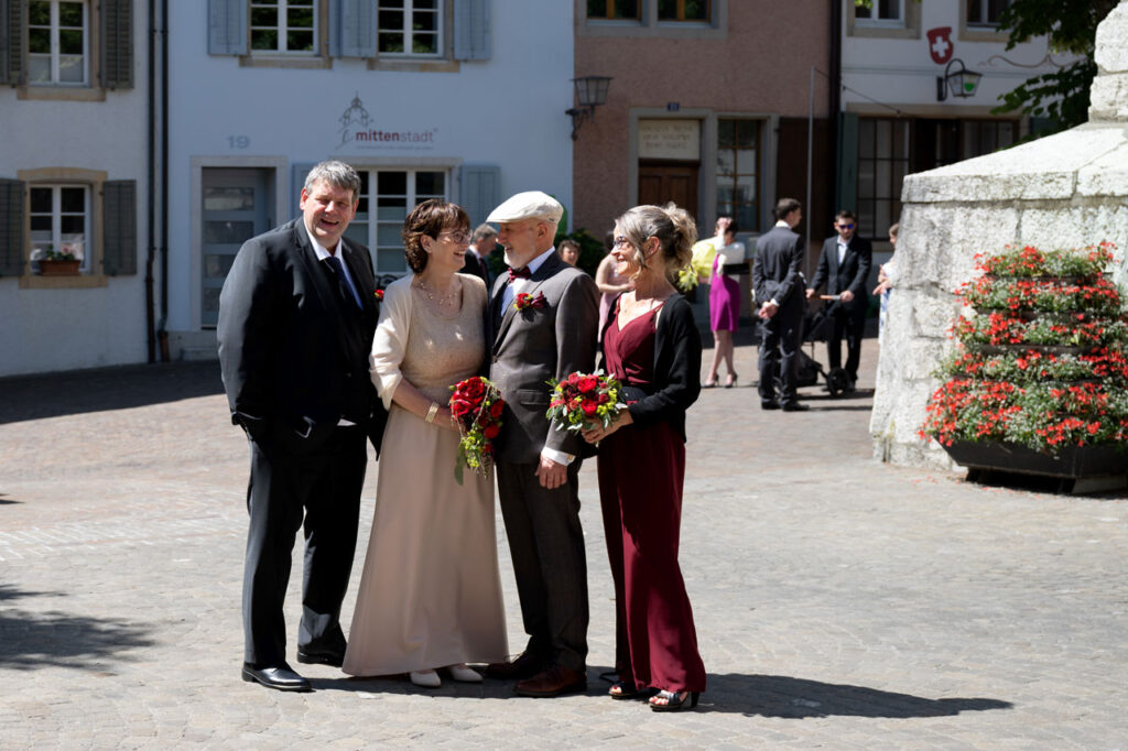 hochzeitsfotografin-jeannine-hellbach-olten-gruppe-von-menschen